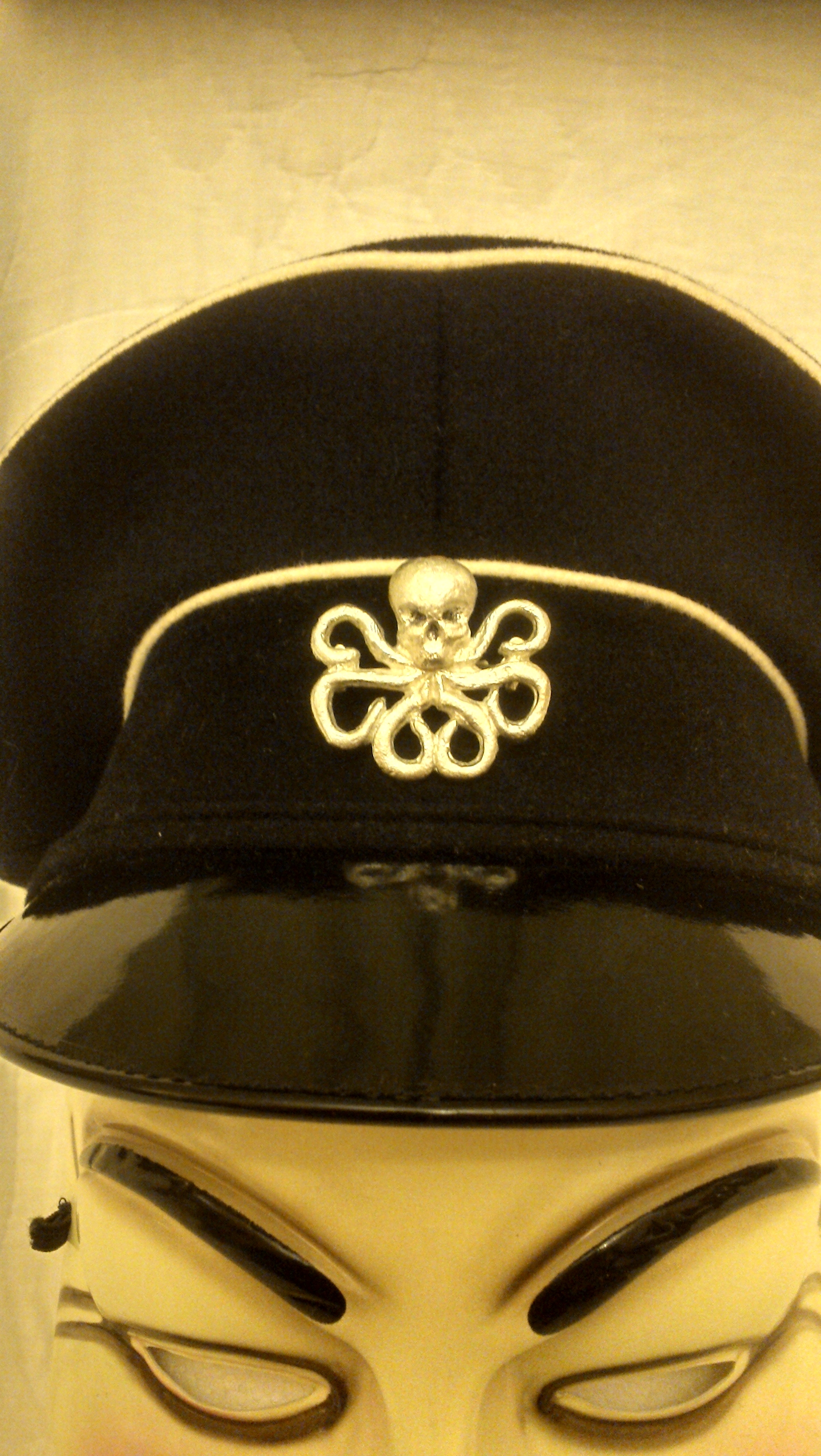 Hydra Cap Badge